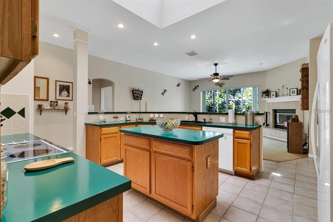 Building Photo - 13903 Bluewater Cir