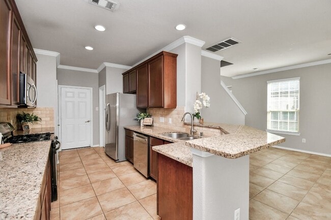 Building Photo - 6426 Haywards Crossing S Cir