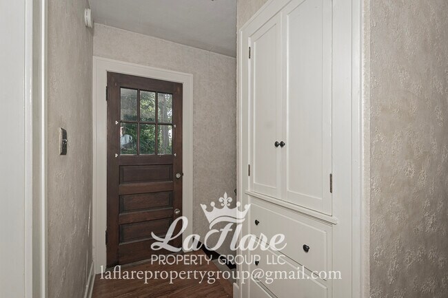 Building Photo - 3730 Wyckliffe Pkwy