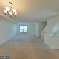 Building Photo - 1445 Carrick Ct