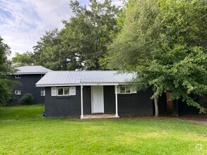 Building Photo - 103 Wesley Dr