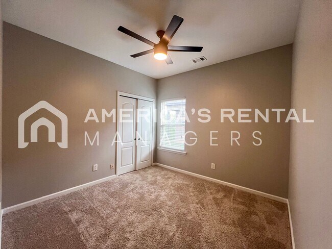 Building Photo - Beautifully Renovated Ranch-Style Home for Rent!!! View with 48 Hours Notice!