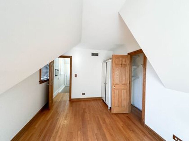 Building Photo - A beautiful and spacious rental home perfe...