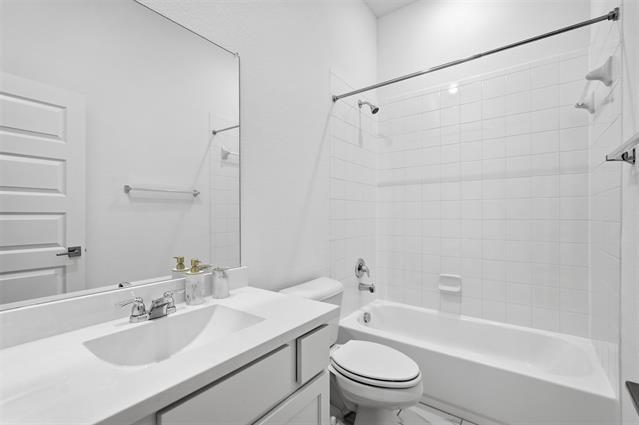 Building Photo - 5737 Miriam Dr