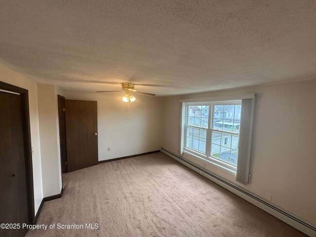 Building Photo - 416 W Atherton St