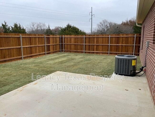 Building Photo - 2319 CR 704