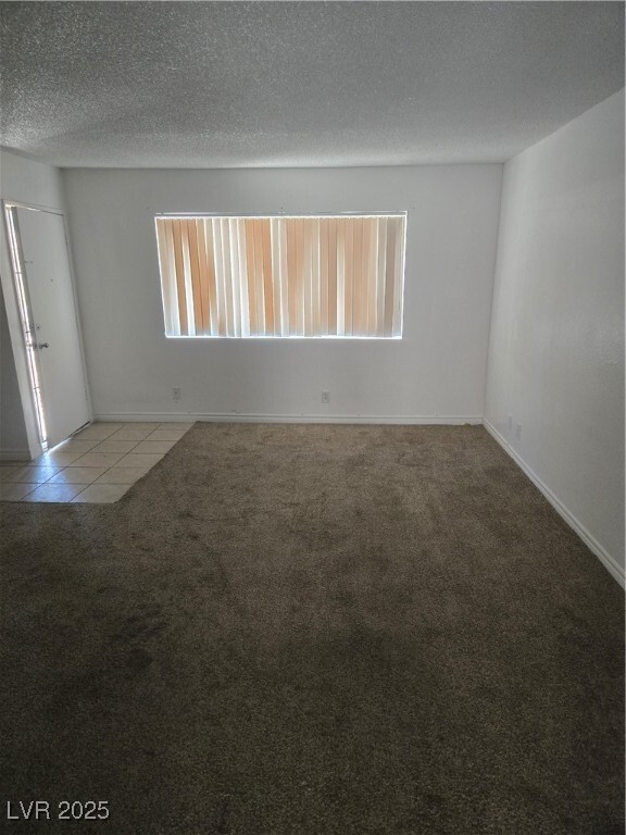Building Photo - 2701 Kline Cir