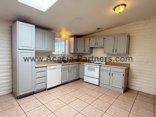 Building Photo - Corner Lot Three Bedroom Home