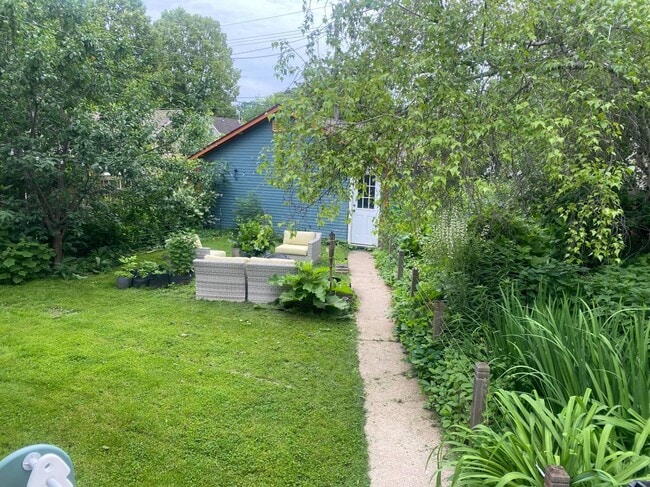 Building Photo - 4244 Nokomis Ave