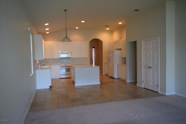 Building Photo - 1783 Dittmer Cir SE