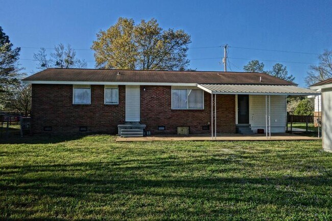 Building Photo - 2903 Bayless Dr SW