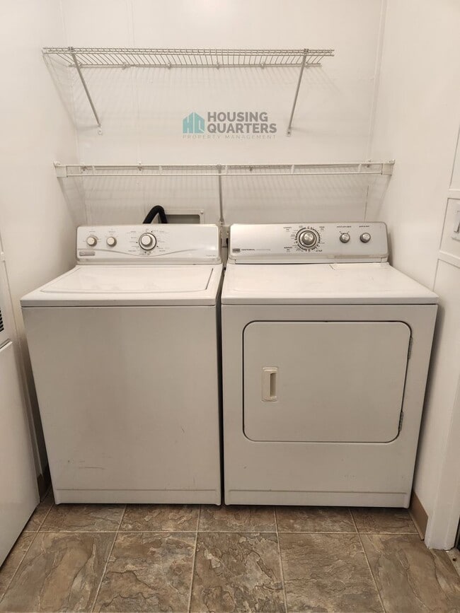 Building Photo - 15317 W Charles Rd