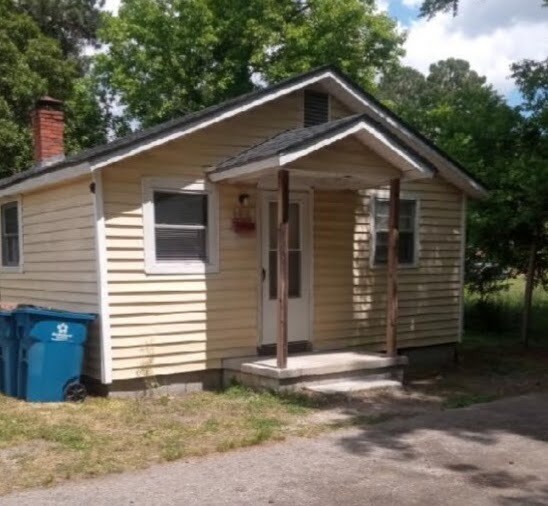 Building Photo - 104 Short St