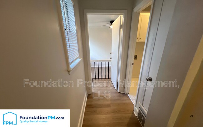 Building Photo - 2143 Vollintine Ave