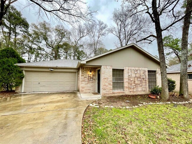 Primary Photo - 32 E Bigelow Oak Ct