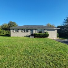 Building Photo - 4 Bedroom, 2 Bathroom Single Family Home-$...