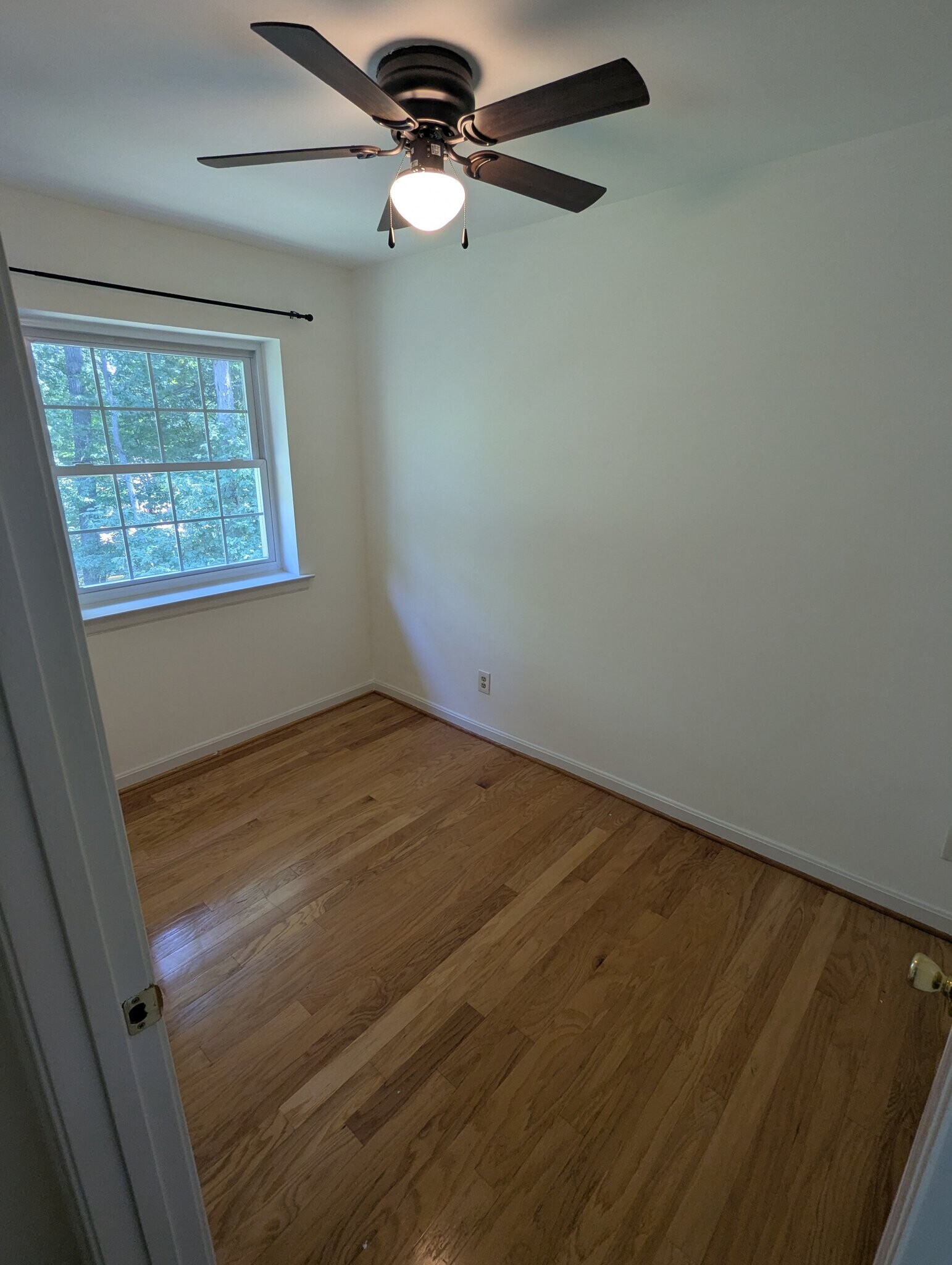 Building Photo - 5932 Cove Landing Rd