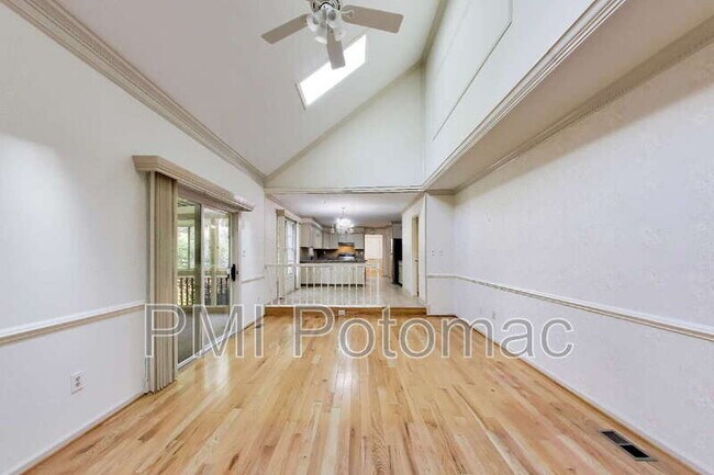 Building Photo - 14672 Brougham Way
