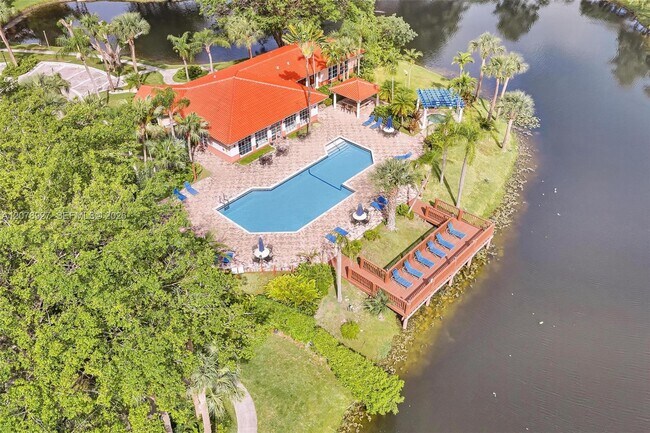 Building Photo - 10765 Cleary Blvd