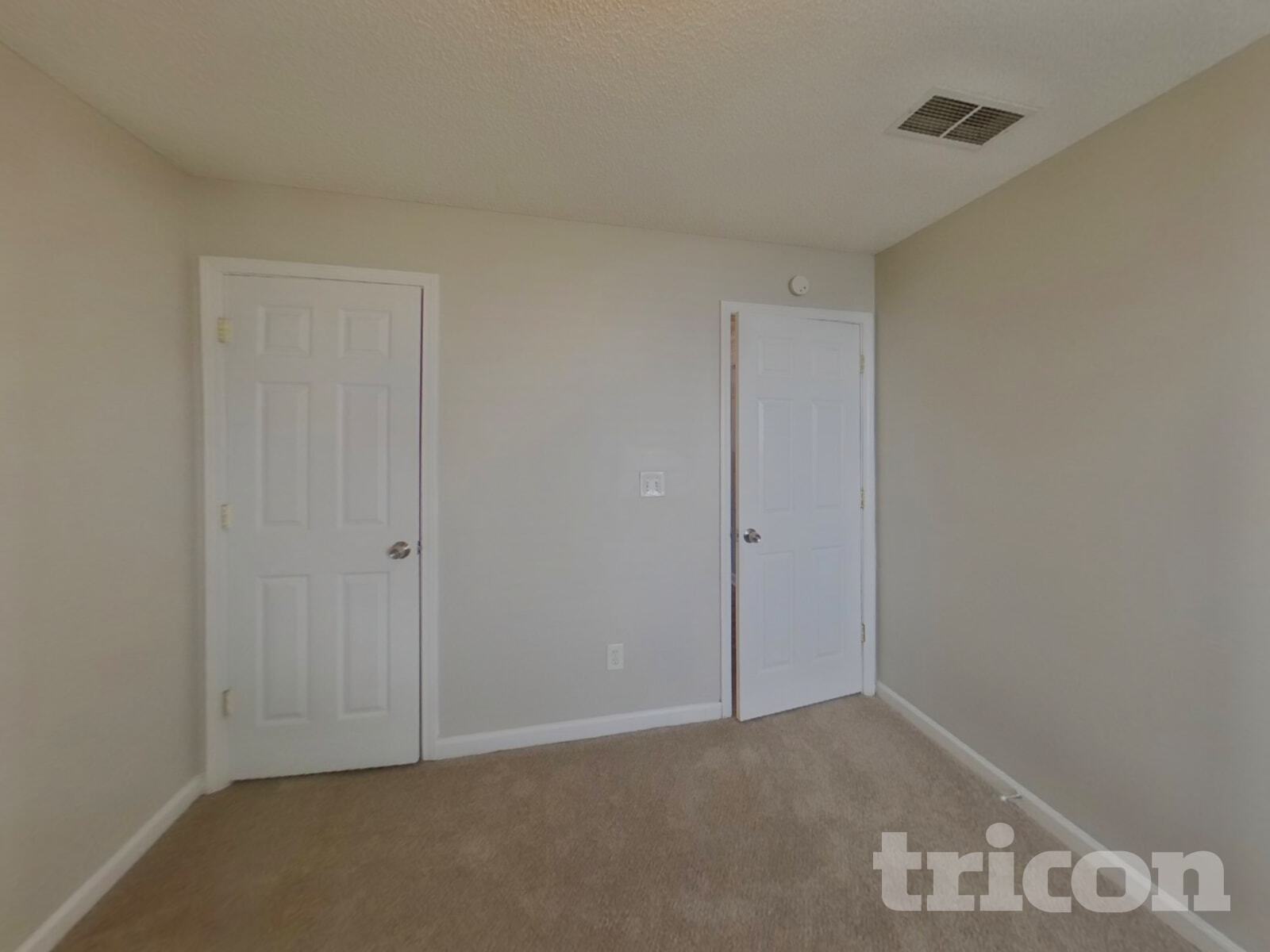 Building Photo - 2177 Red Oak Cir