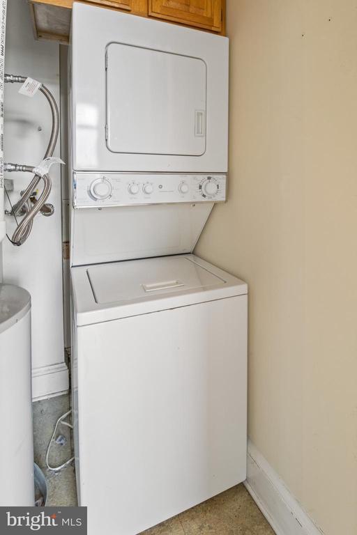 Building Photo - 1325 13th St NW