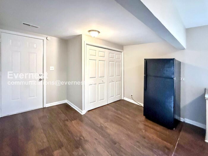 Building Photo - 318 Oregon St