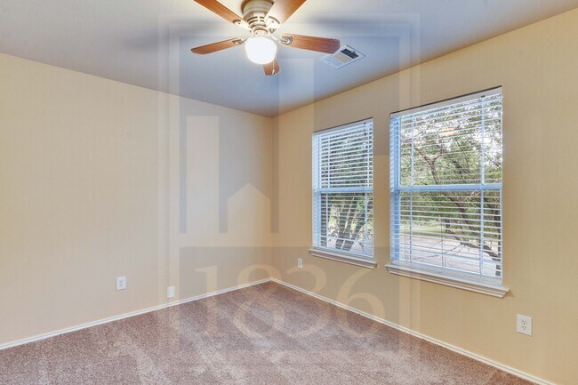 Building Photo - 2311 Bluffstone Dr