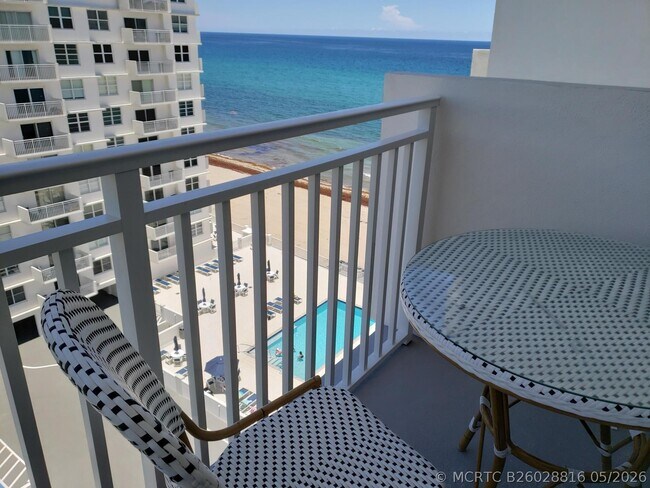 Building Photo - 4511 S Ocean Blvd
