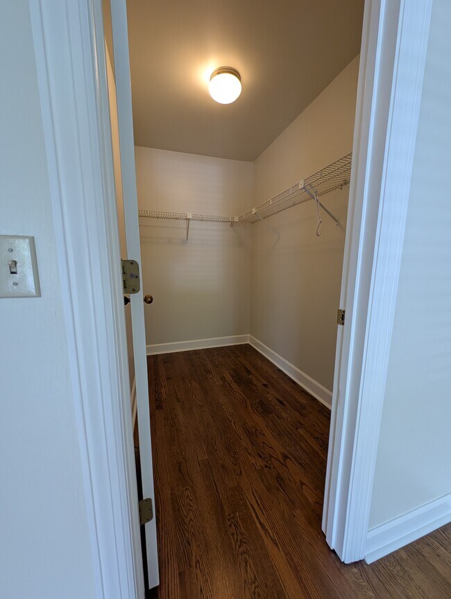 Building Photo - 407 Clairton Ct