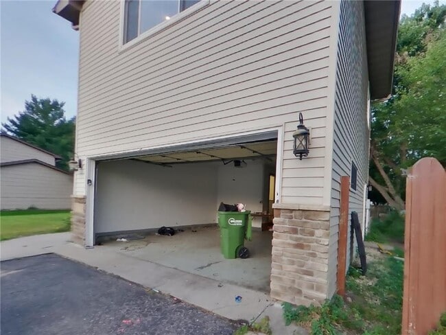 Building Photo - 9864 Wake St NE