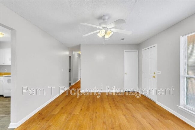 Building Photo - 117 Egret Cir