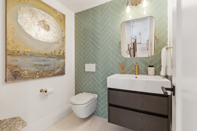 Building Photo - 69 Montgomery St