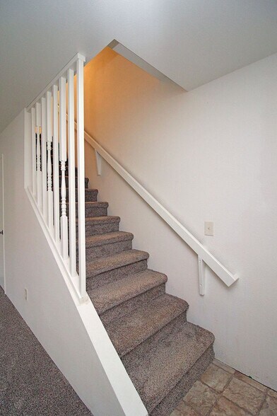 Building Photo - 2658-2658 SE 125th Ave