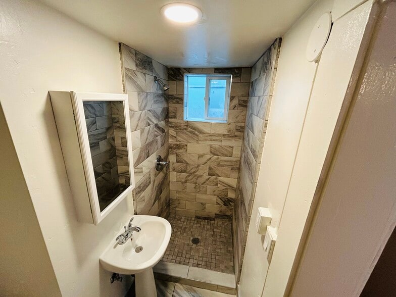 Building Photo - 101 Hoffman Ave