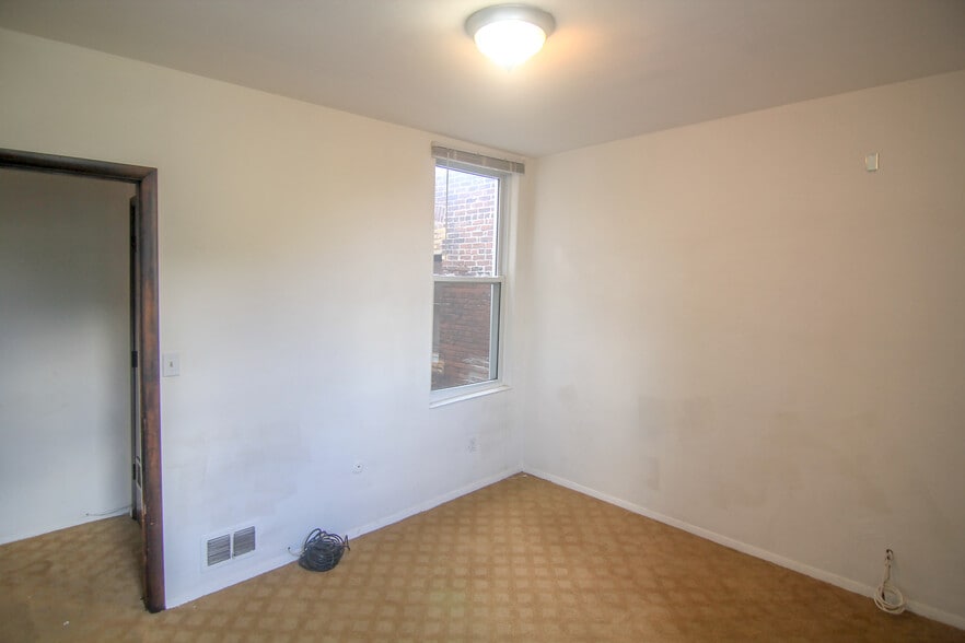 Building Photo - 319 S Trenton Ave