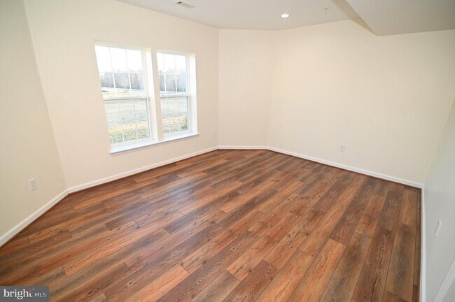 Building Photo - 7001 Chaptico Ct