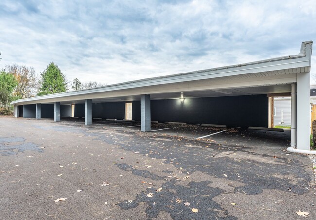 Building Photo - 2207 Aurora Dr