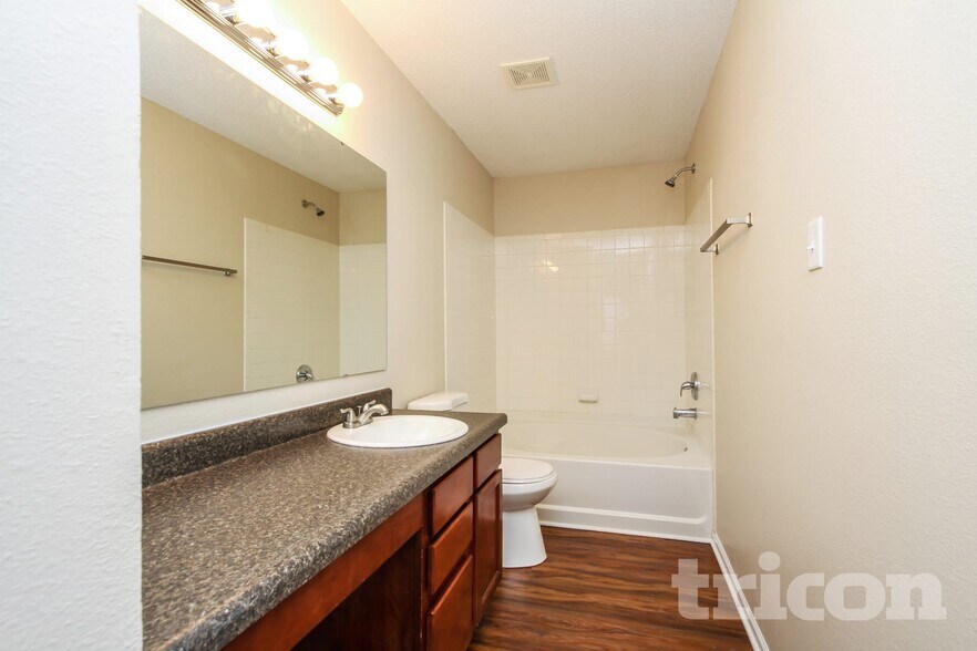 Building Photo - 2832 Redland Ln