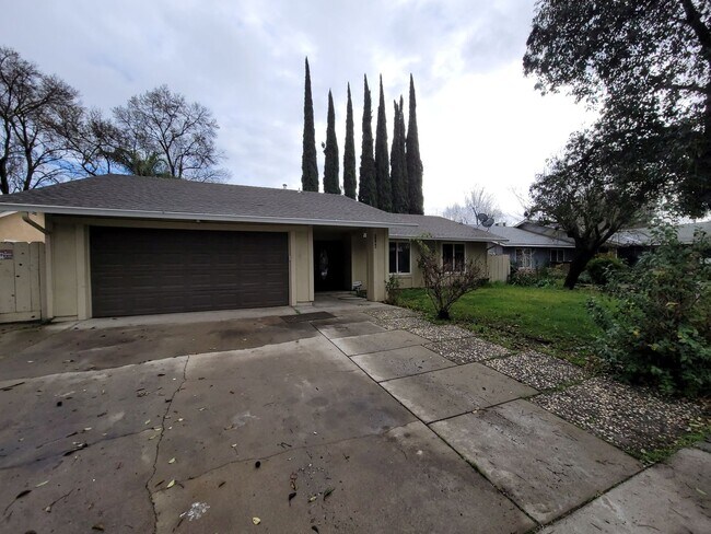 Primary Photo - 1500 Raquel Ln
