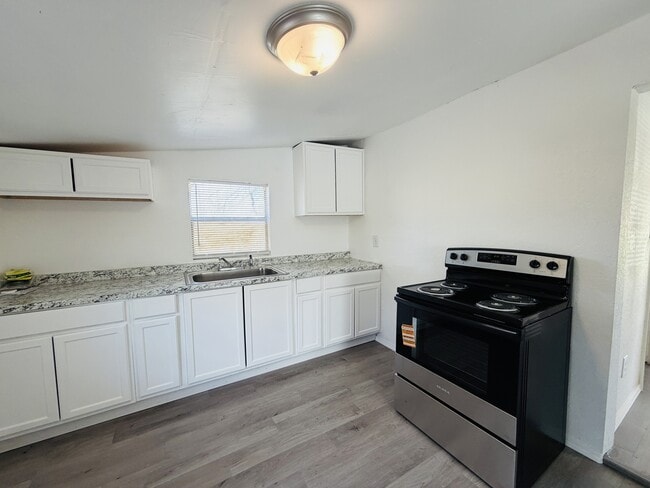 Building Photo - 2301 S Westminster Rd