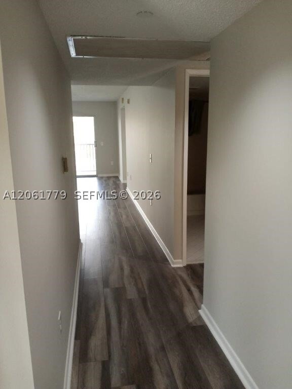 Building Photo - 1351 SW 141st Ave