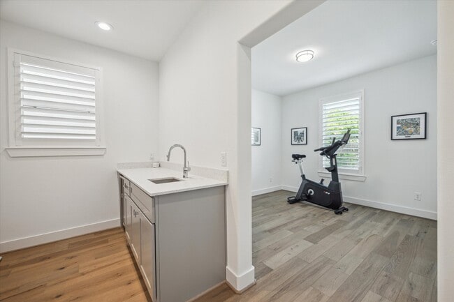 Building Photo - 930 Dunleigh Meadows Ln