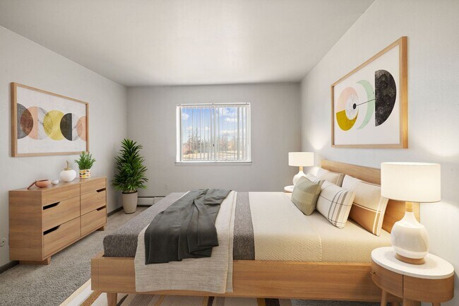 Building Photo - Ample Closet Space