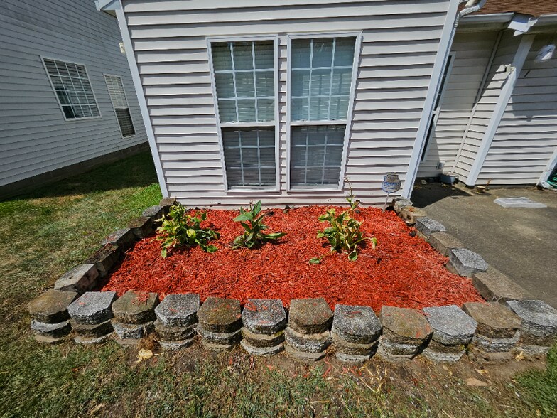 Building Photo - 4352 Bubbling Brook Ct