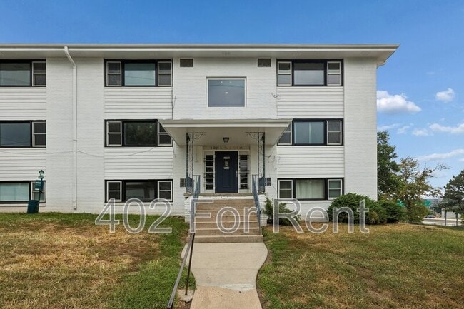 Building Photo - 1056 S 29th St