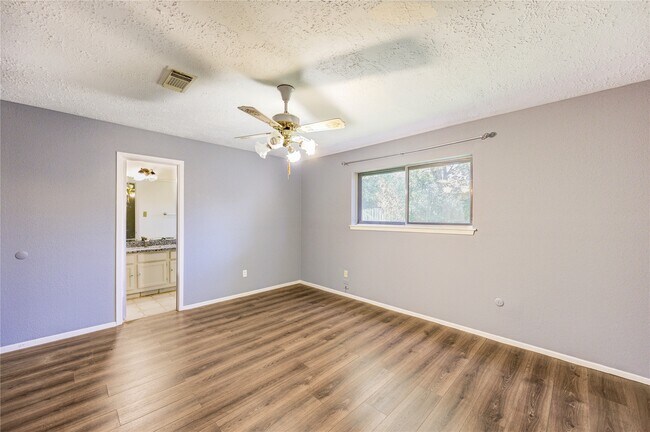 Building Photo - 1510 Chestnut Tree Ln