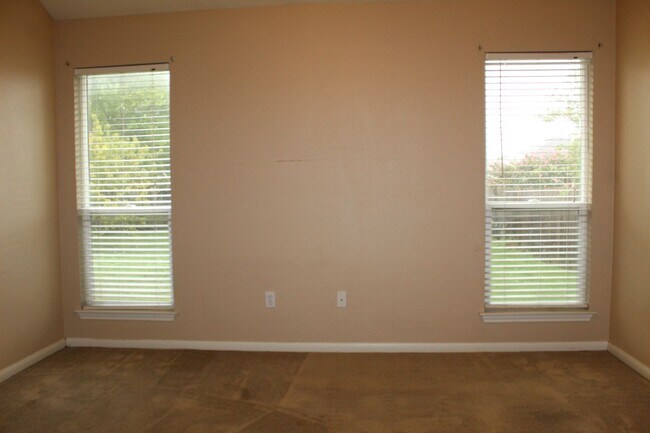 Building Photo - 3 BEDROOM, 2 BATH, BELTON ISD
