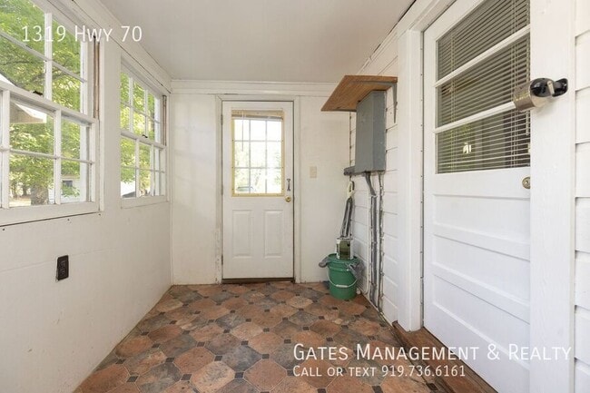 Building Photo - 1319 US-70