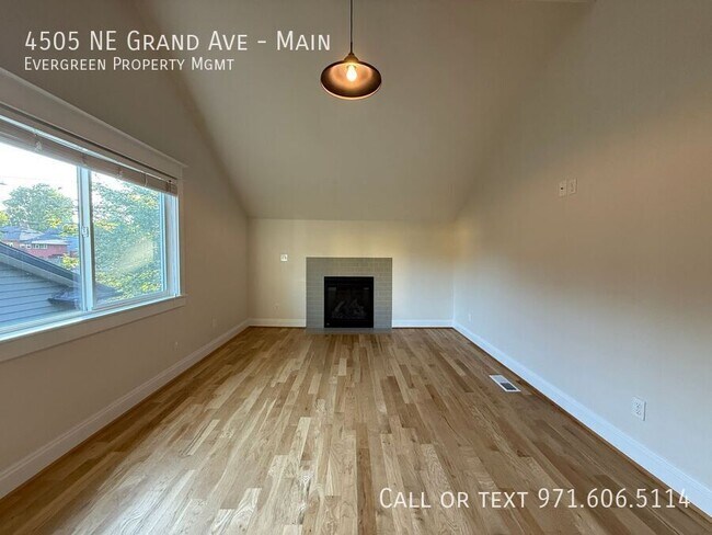Building Photo - 4505 NE Grand Ave
