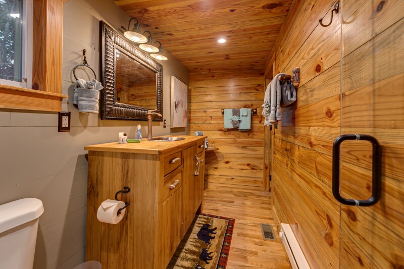 Building Photo - 250 Lovell Ln